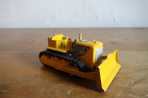 caterpillar toy bulldozer