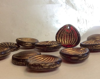 Czech Glass Shell Bead COQUILLES ST. JACQUES Garnet Gold Wash 15mm x 13mm Qty 10