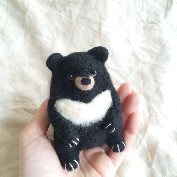 needle felt black bear Free Shipping by NeedlefeltCorner on Etsy