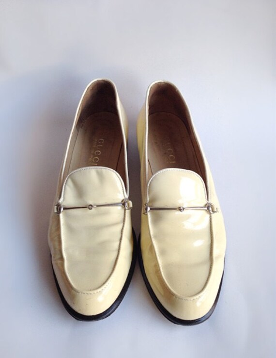 Vintage 90s womens Gucci loafers ivory cream by stonefreevintage