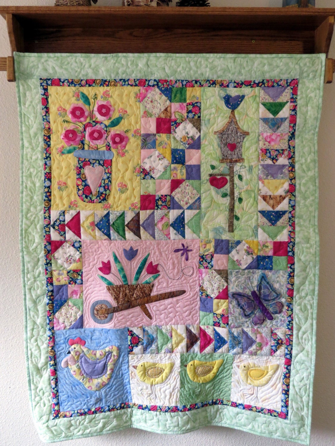 Quilt Quilted Wall Hanging Spring Wall by TweetyBeeStitches