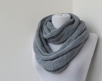 30% OFF SALE - Gray Knit Scarf - Infinity Scarf - Loop Scarf - Circle Scarf 861