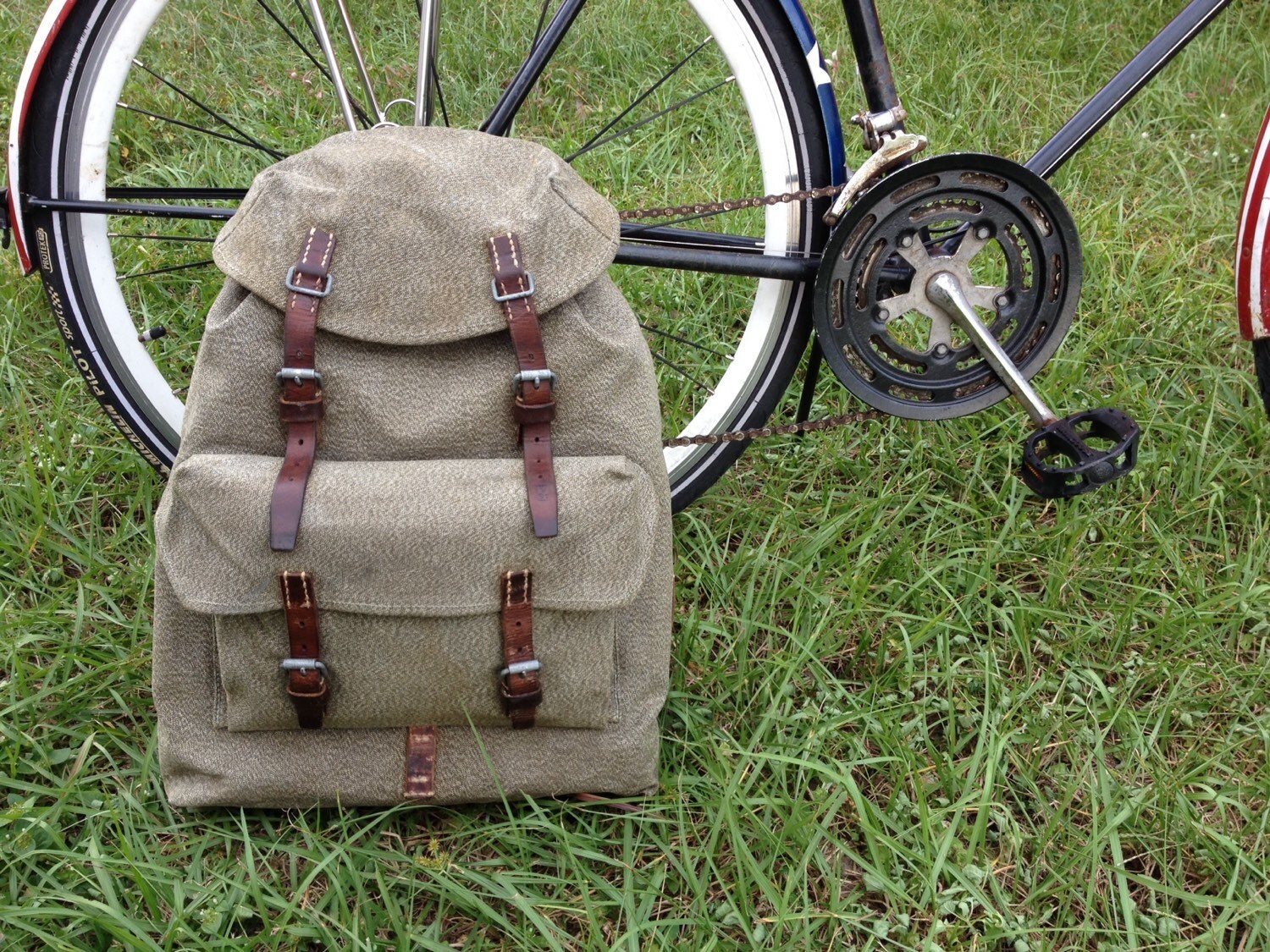 salt and pepper backpack