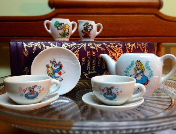 disney parks alice in wonderland tea set