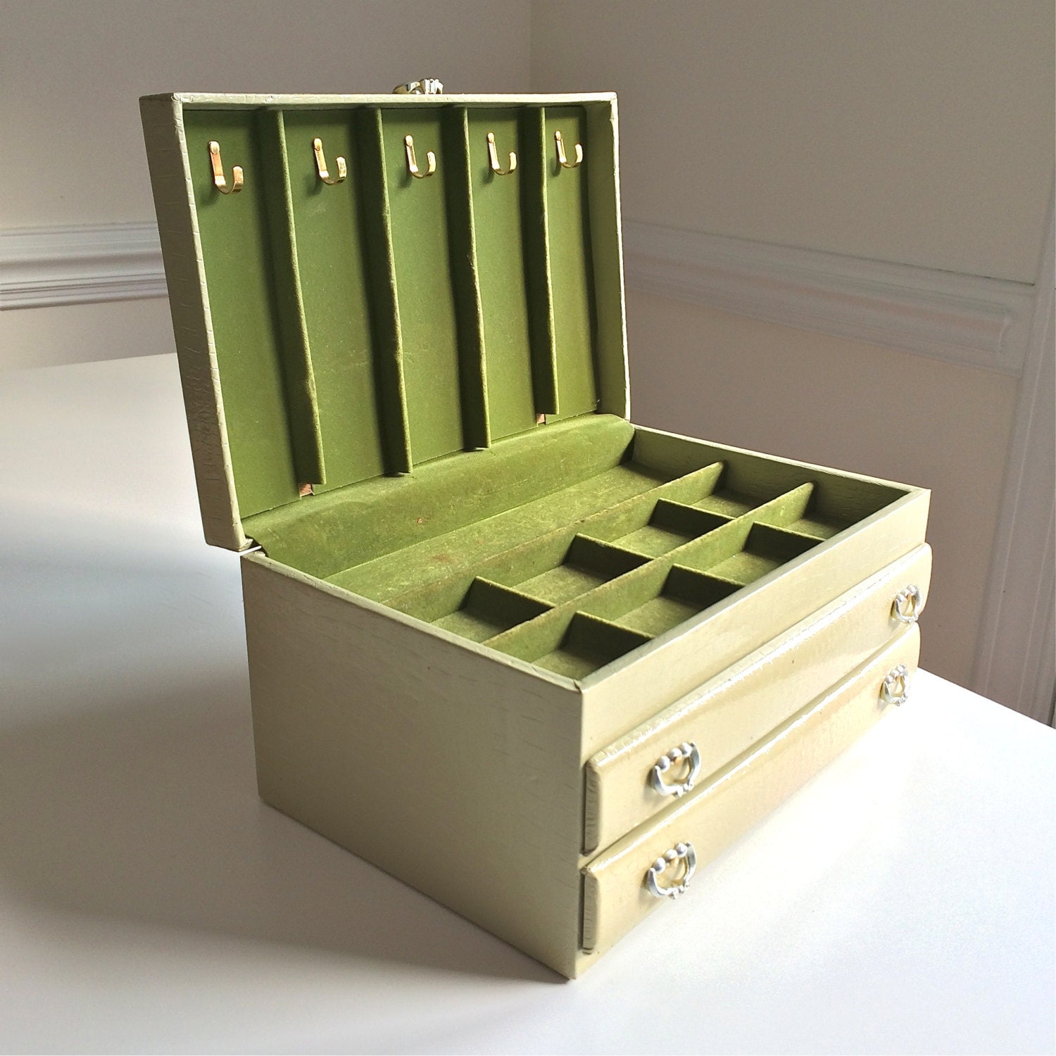 Vintage Jewelry Box History Beautiful Vintage Gold Jewelry Box