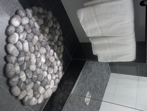 Felt stone rug / bath mat super soft with soft core gray