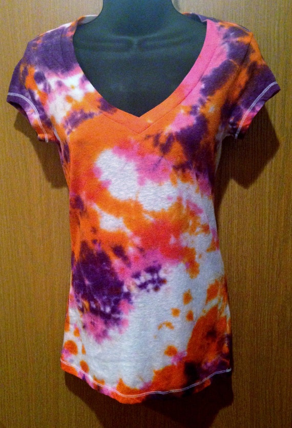 vneck tie dye shirt