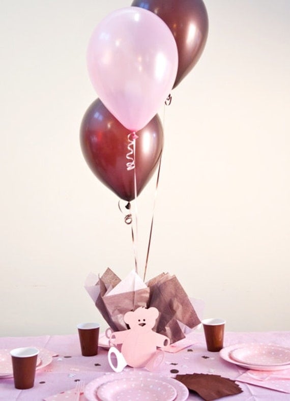 teddy bear centerpieces with balloons