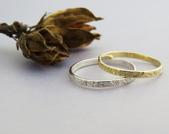 Floral Wedding Ring, Floral Stacking Ring, Delicate Thin Wedding Ring, Flower Wedding Band, 14k Gold Stacking Ring, stackable, unique Ring.