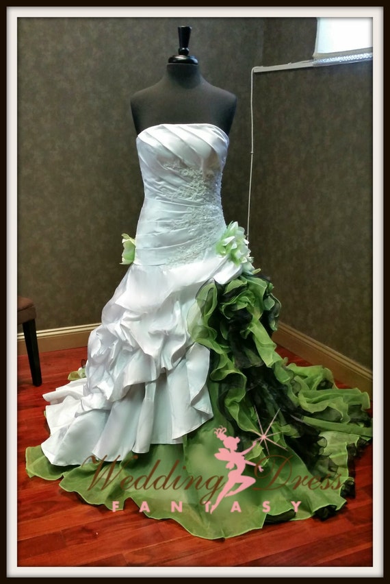 Stunning White and Green Wedding Dress by WeddingDressFantasy