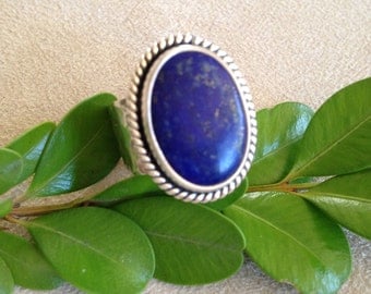 Lovely Lapis Lasuli Oval Cabachon in Rope Twist Setting on Square Ring