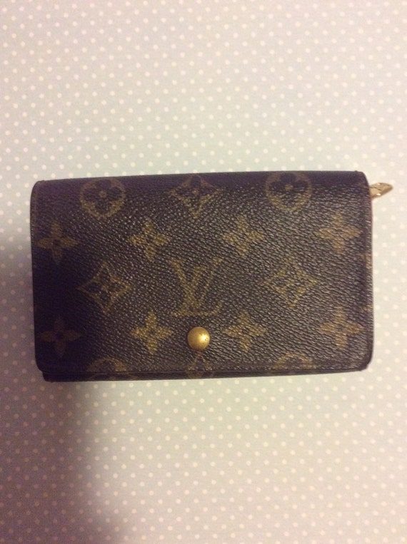 Authentic vintage Louis Vuitton wallet. by TheLittleLilac on Etsy