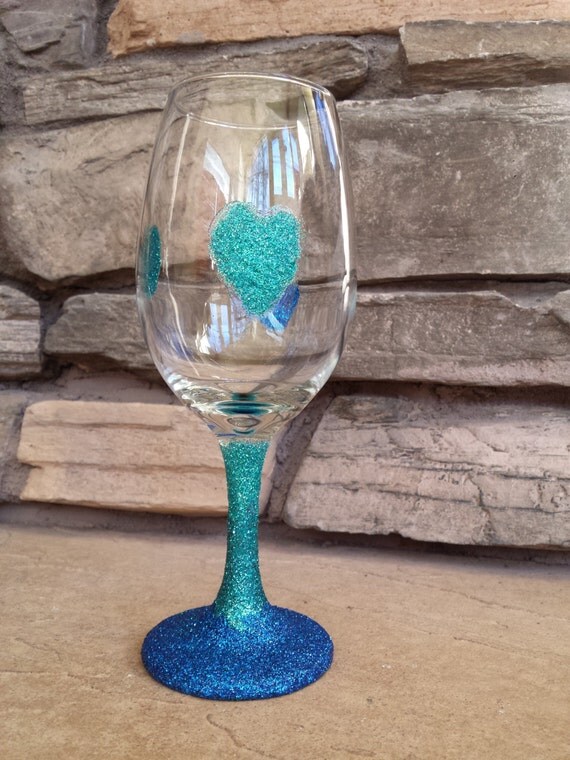 Items similar to Glittered Wine Glasses on Etsy