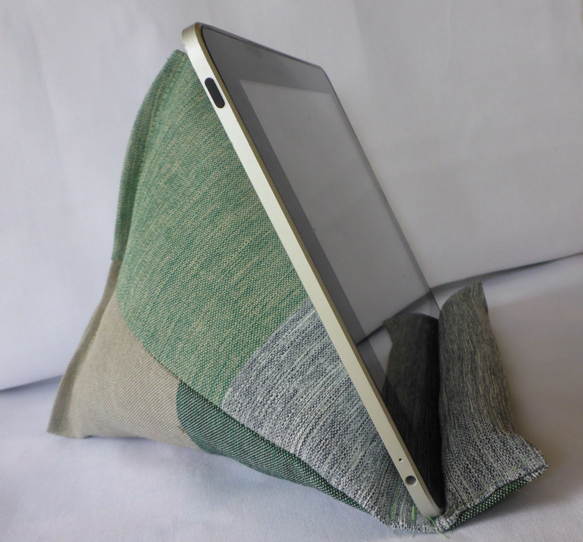iPad Pillow Lap Stand Kindle Pillow Stand by WanderingChick