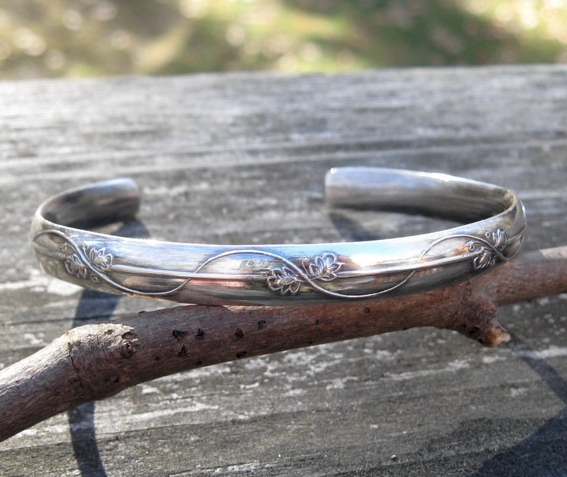 Leaves and vines patterned sterling silver cuff bracelet