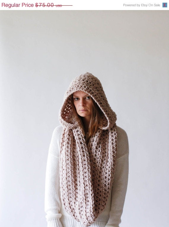 Chunky Hooded Cowl Infinity Scarf / THE MANITOBA / Linen by ozetta