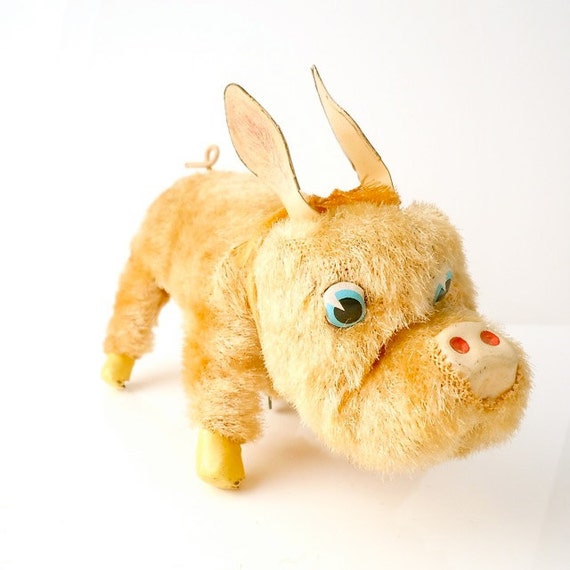 windup FUZZY PIG tin toy . made in Japan . by MoreLooseEnds