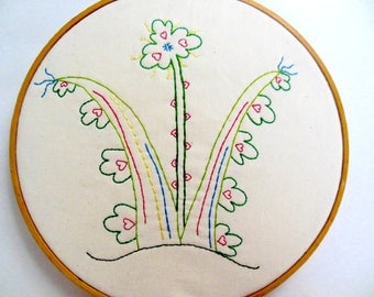 PDF Stitchery Pattern "Cloverbunda" Flower Embroidery