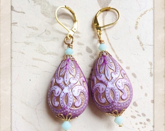 Mughal Indian Palace Earrings Vintage Lucite Gold Plated Filigree by MinouBazaar