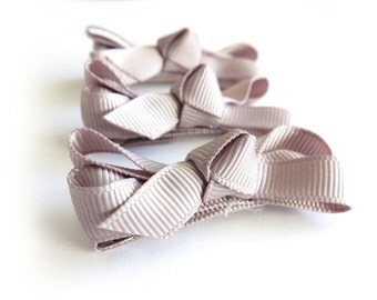 Dove Gray Gross Grain Bow Hair Clip