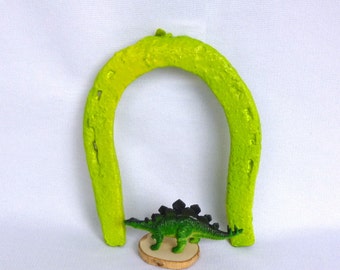 VINTAGE NEON HORSESHOE/ Upcycled Acid Green Chippy Lucky Horseshoe