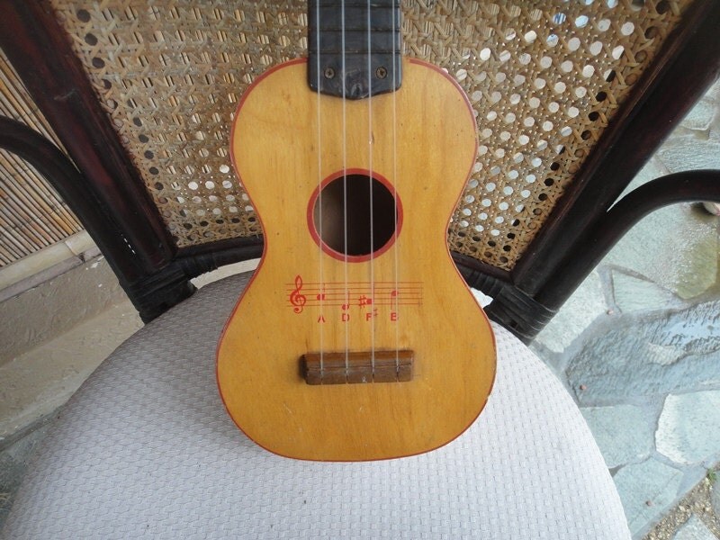 Vintage Harmony ukulele 1950's by MilliesAttique on Etsy