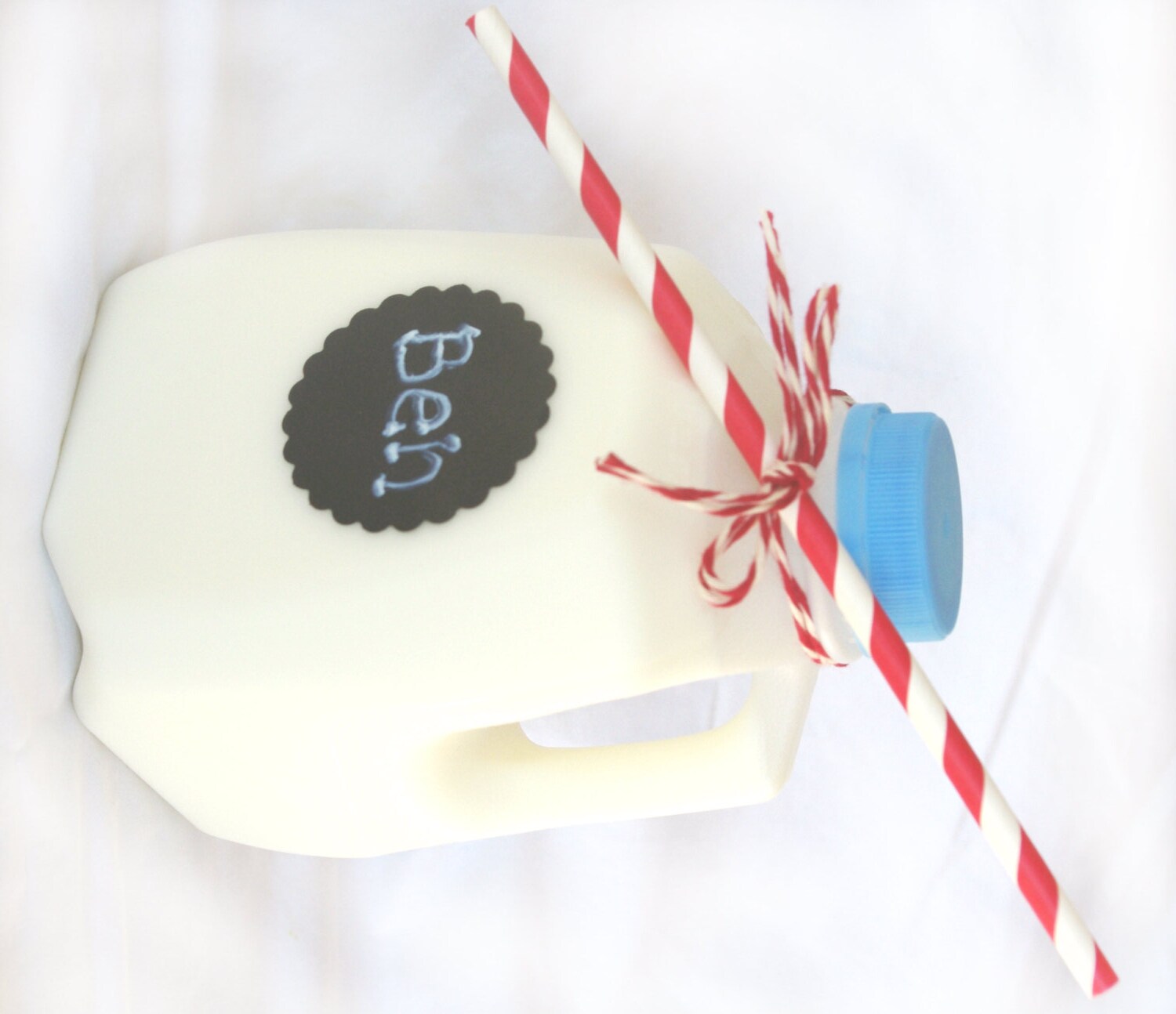 PLaStic MiLK JuGsQuart size32ozset of 3 with by pinklemonadeparty