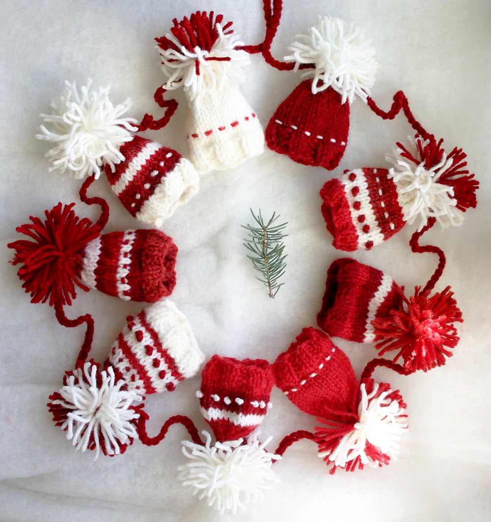 Miniature Knit Hat Garland Christmas Winter 9 Ft Long 4 In