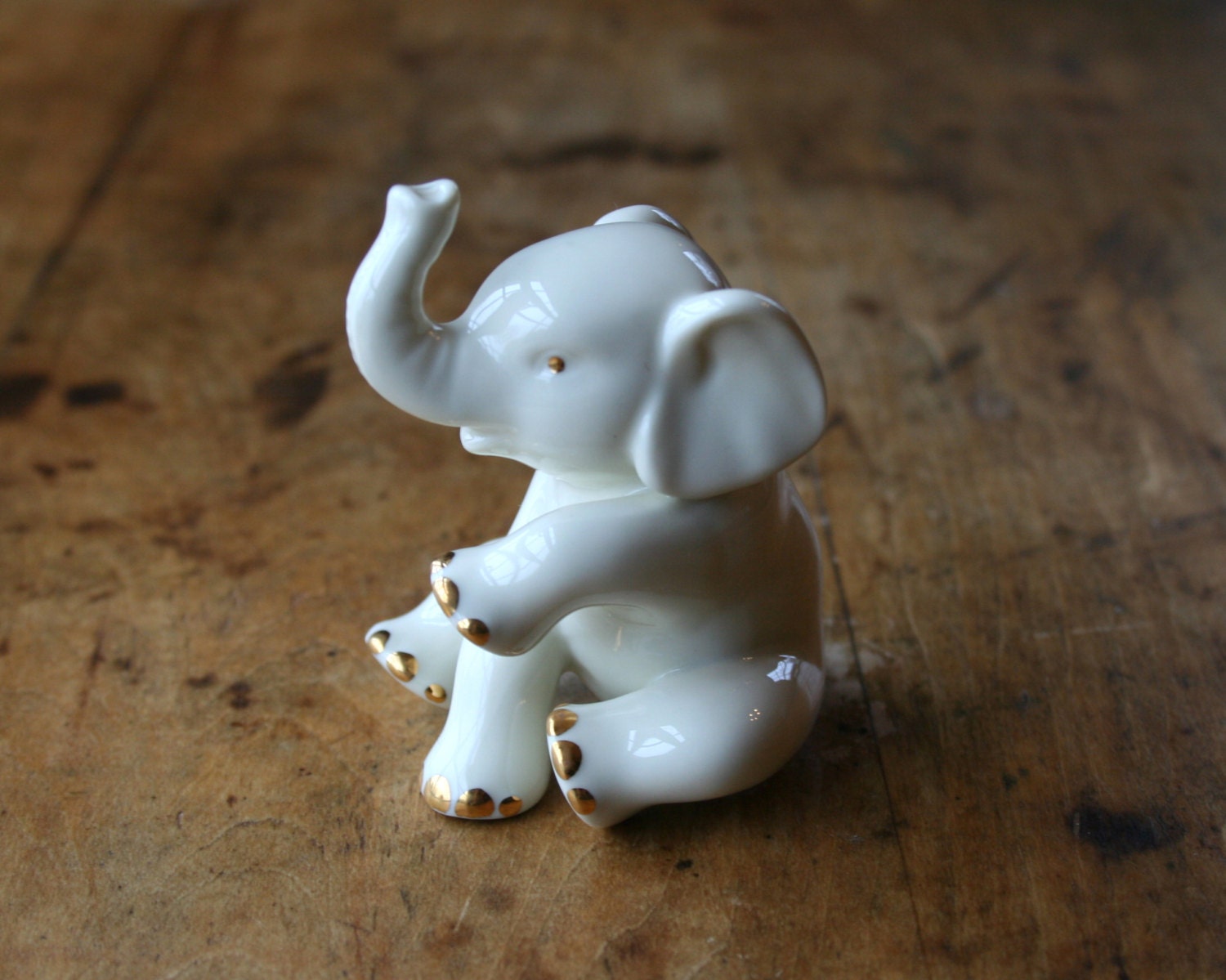 chinese elephant figurines