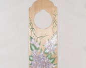 Hand Painted Cottage Shabby Chic  Lilac Door Accessory;  Purple Flower Wooden Door Knob Placard; Home Decor Spring Flower Door Knob Hanger