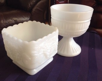 2 Milk glass vases