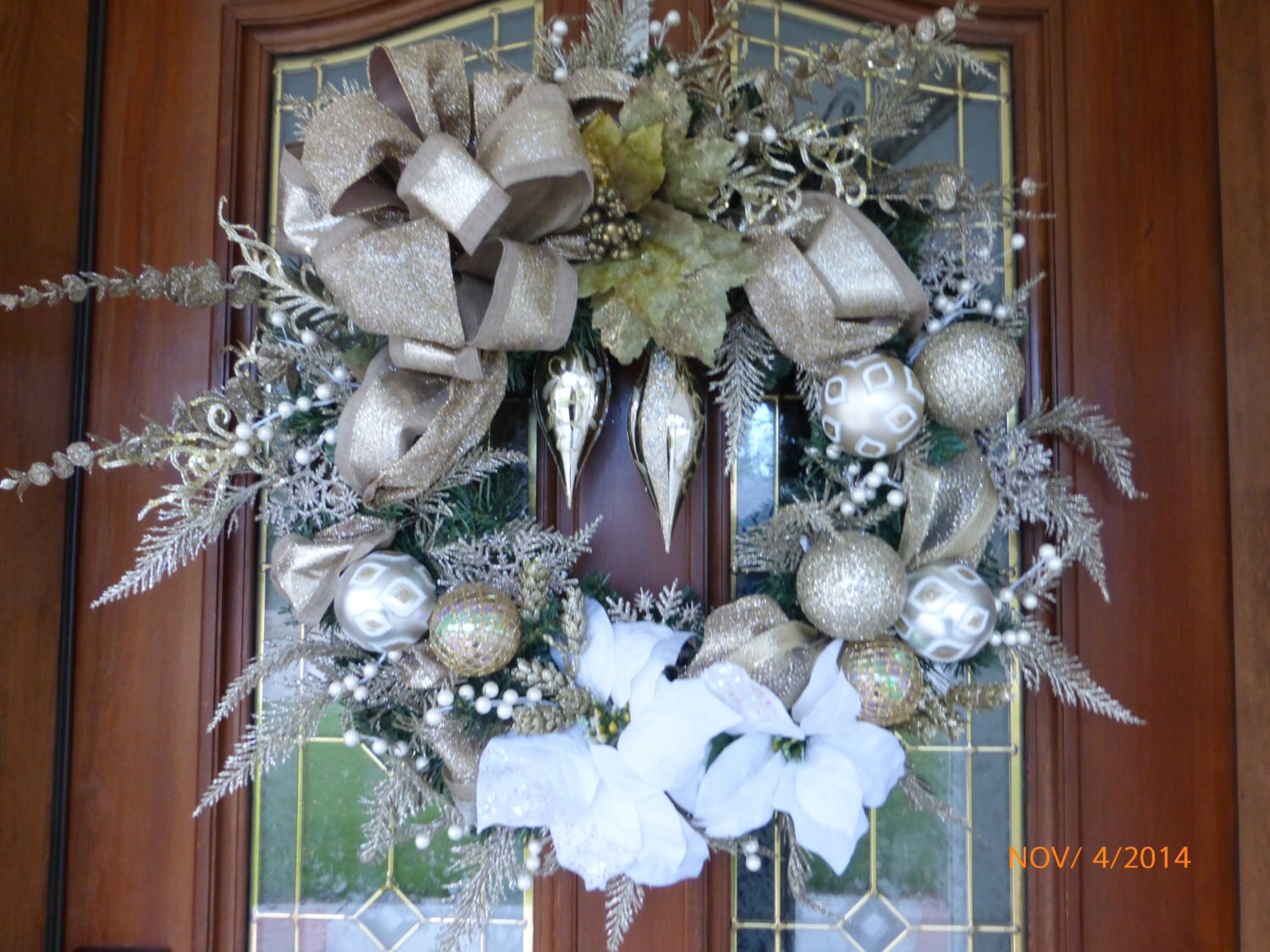 Champagne Christmas Wreath 