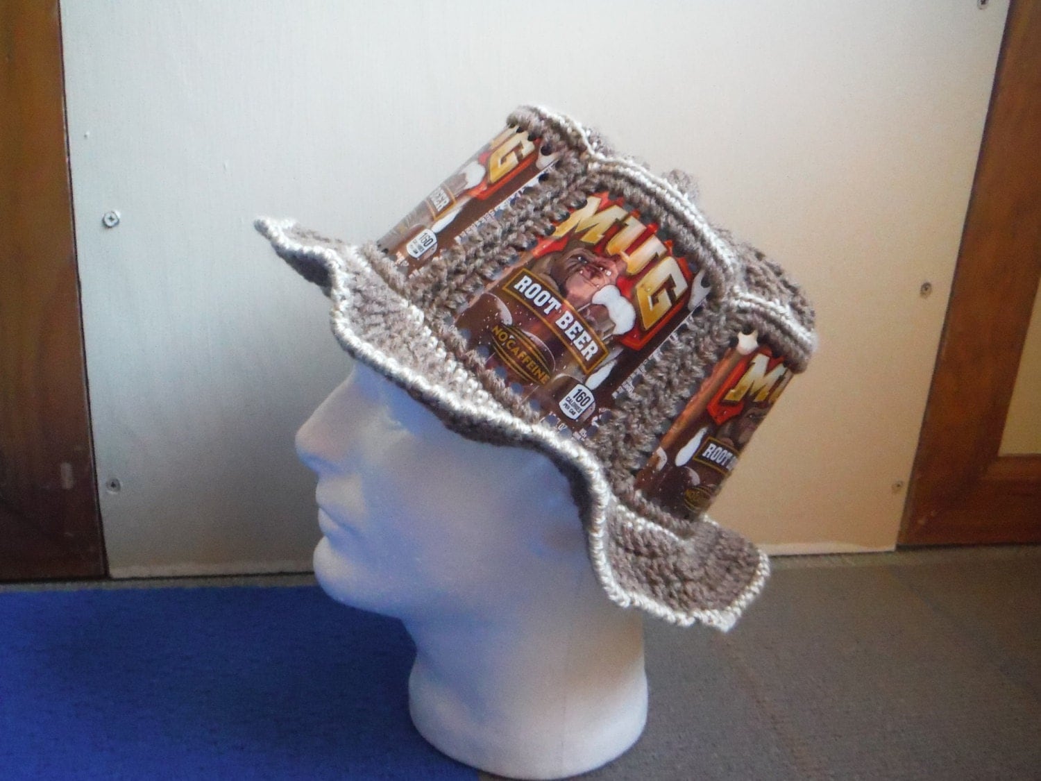 New Crocheted MUG Root Beer Soda Can Hat 6 Can Panels Hat