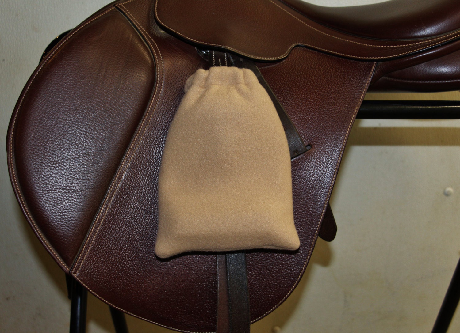 English Saddle Pad Tack Stirrup Iron Horse Fleece Covers TAN