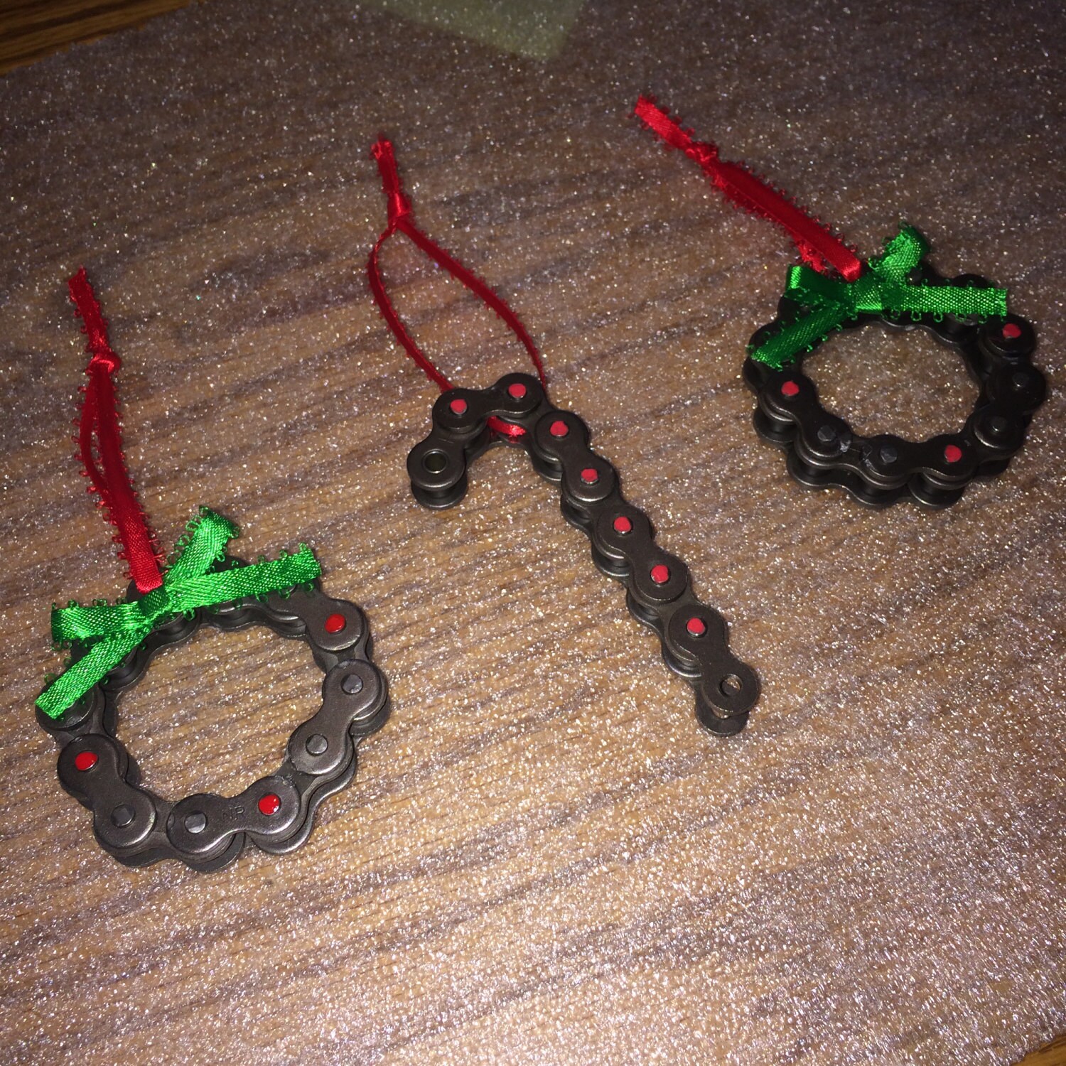 Chain ornament set