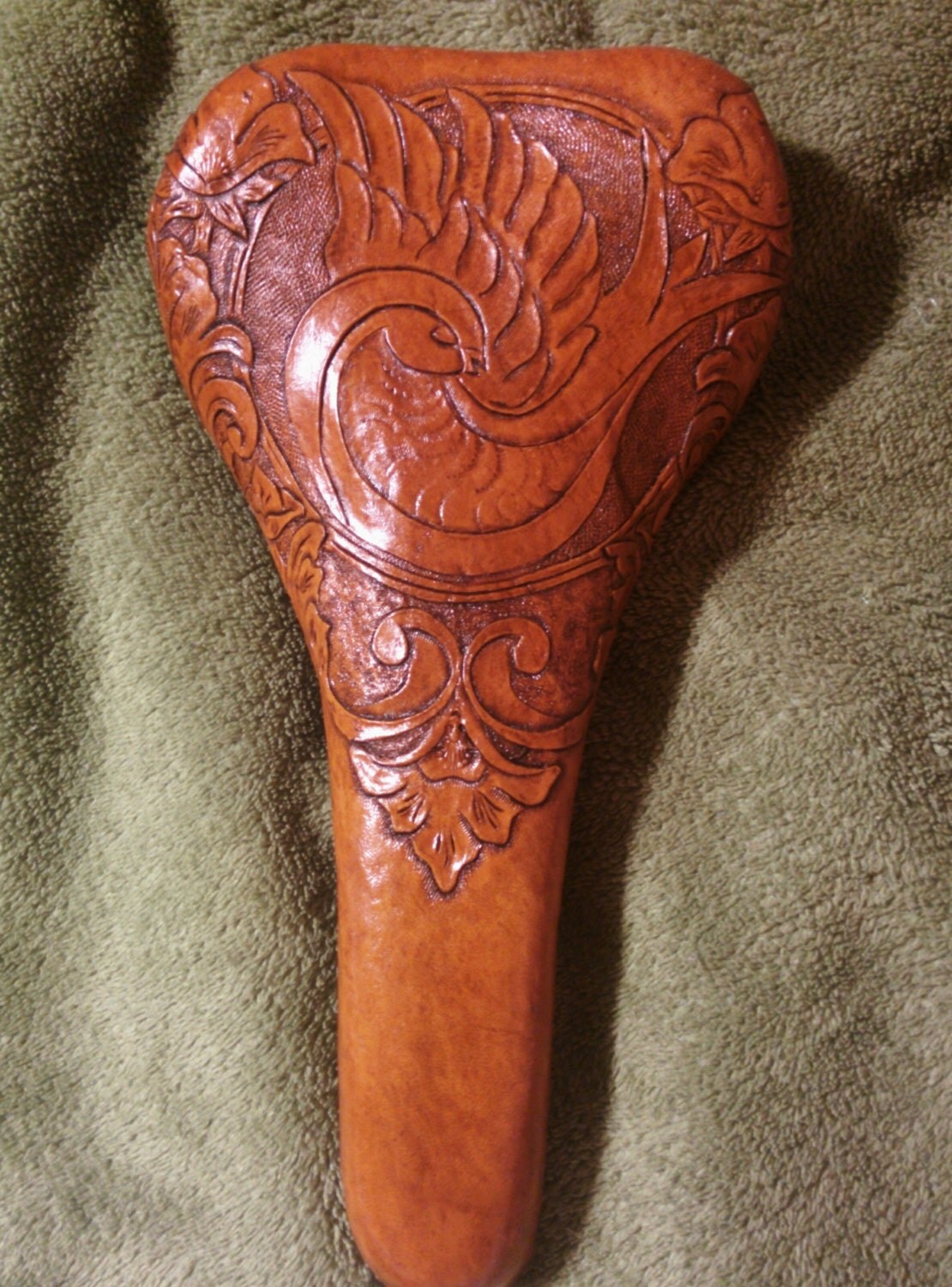 leather cycle saddle