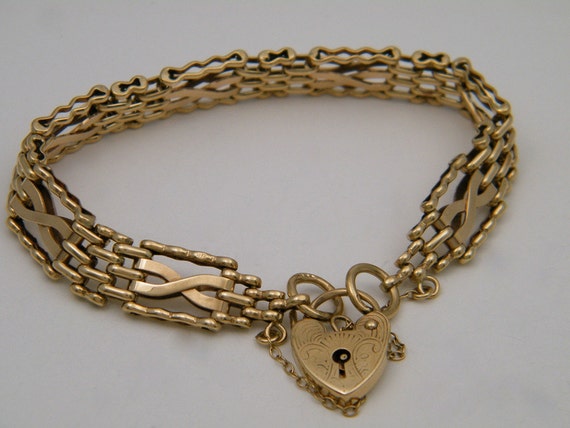 Bracelet  Antique 18g. Vintage Rose Fancy 9ct gate antique  rose Padlock  bracelet gold & Heart Gate Gold