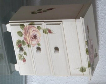 Jewelry box wooden chest