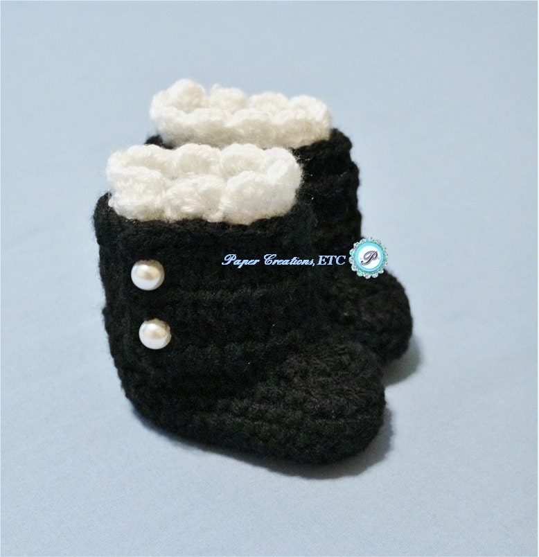 Crochet Baby Booties With Lacy In-cuff Edge Pattern