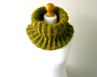 CROCHET COWL PATTERN, Crochet Scarf Pattern, Crochet Cowl, Cowl Pattern, Crochet Scarf, Scarf Pattern, Cowl Scarf Pattern - The Keira Cowl