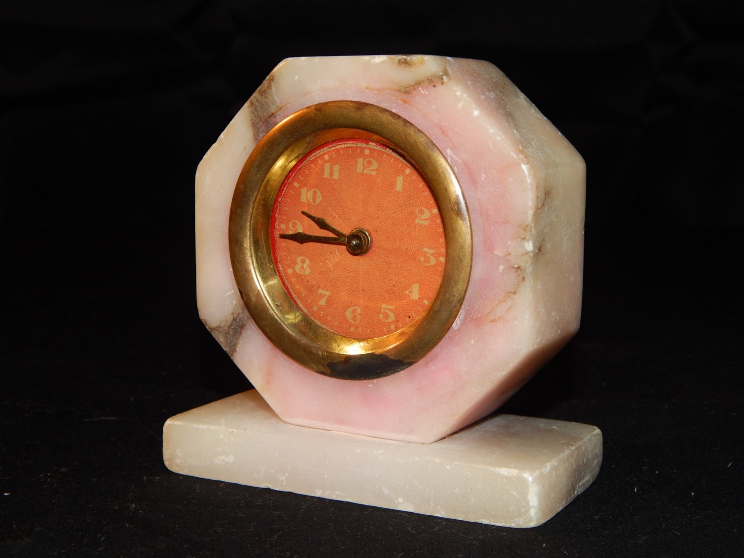 81 Vintage Pink Marble Desk clock-Art Deco/Working.