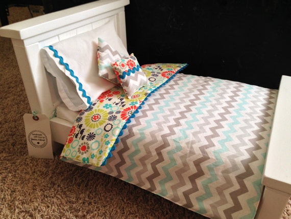 American Girl Doll Bedding. Reversible 5pc Set. Turquoise chevron and flowers