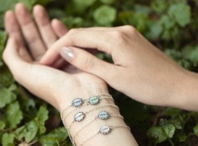 Personalized word bracelet - Tiny charm - Bridesmaids jewelry - Love, Dream, Hope (BT010)