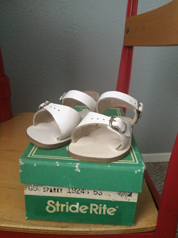 Vintage white stride rite sandals size 4 by AStrangeCloset