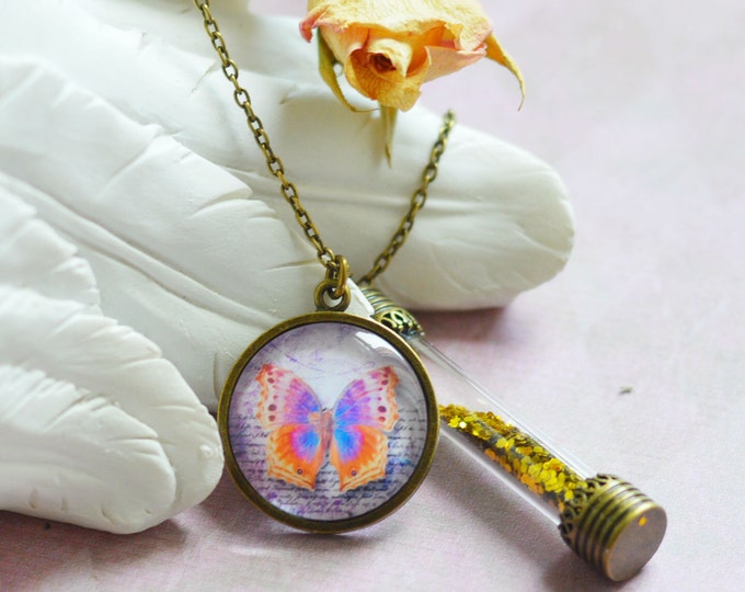 Magic butterfly // Round pendant metal brass with the image of butterfly under glass // Glass Tube Pendant with glitter // Gothic, Magic
