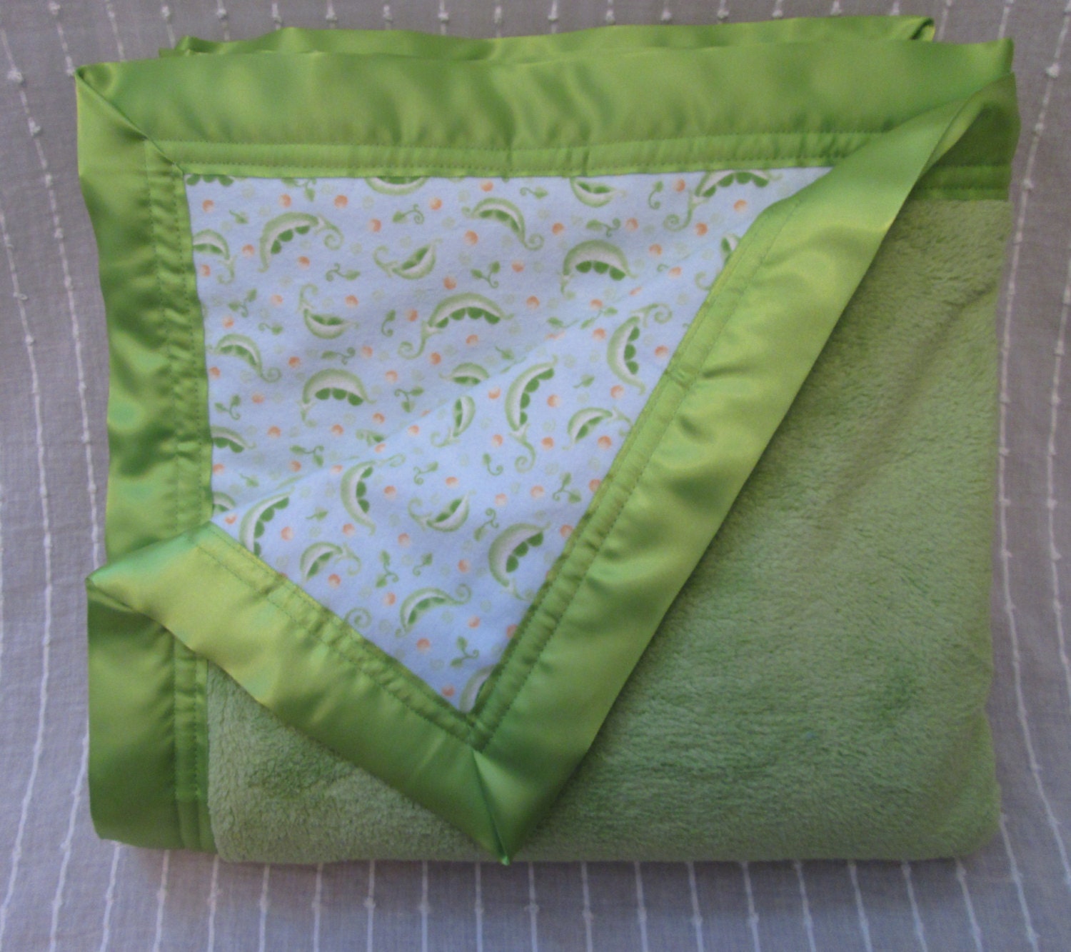 Waterproof baby blanket for 'Naked Time' 'Sweet Peas' by LovnLiv