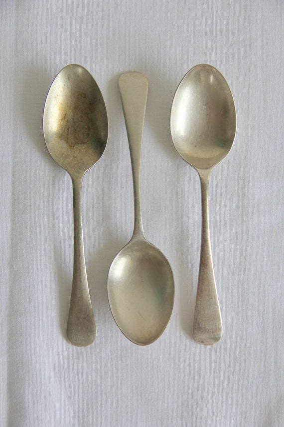 3 x Vintage EPNS Serving Spoons / Vintage silver by KitschCaboodle