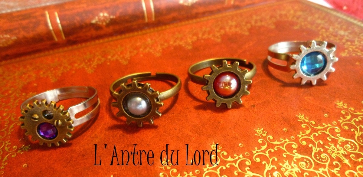 Small ring steampunk gear metal & colorful heart