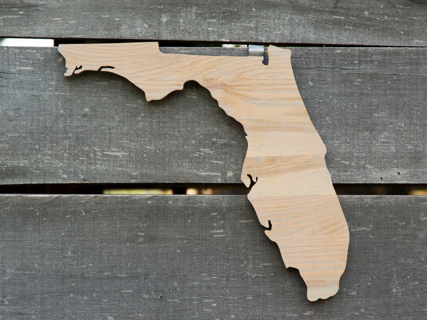 Florida state shape wood cutout wall art w/heart or star.