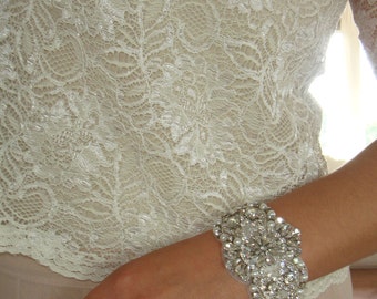 Bridal Cuff, Wedding Jewelry, Bridal Accessories, Bridesmaid Gift, Rhinestone Bracelet, Statement Jewelry, Cuff, Quinceanera -Estrella